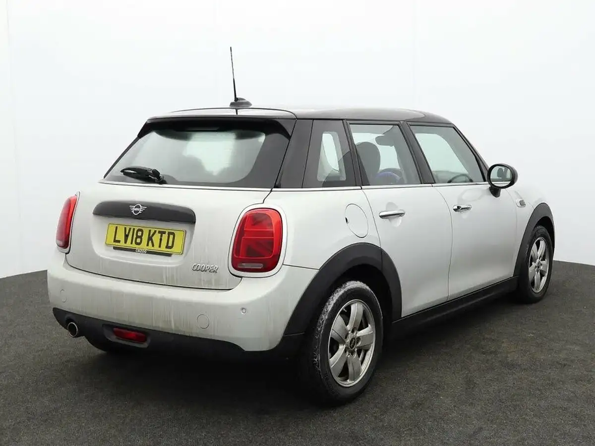 2018-mini-cooper-15-cooper-series-ii-ss-hatchback-5d-auto-big-10