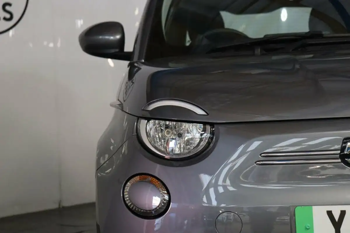 2021-fiat-500-e-icon-big-11