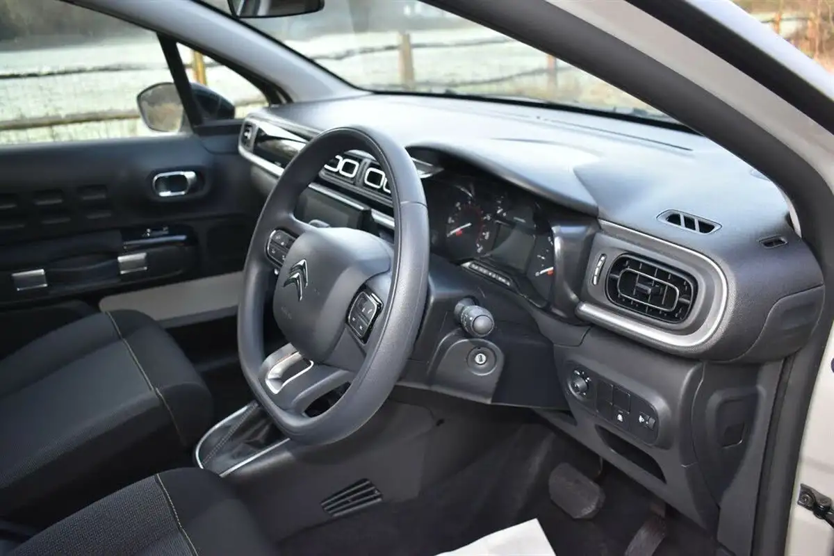2024-citroen-c3-12-puretech-plus-110ps-eat6-big-9