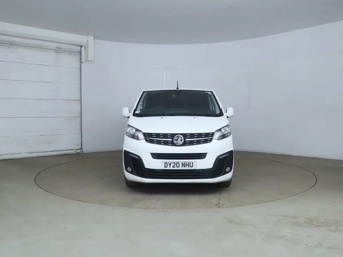 2020-vauxhall-vivaro-20td-3100-l2h1-sportive-120pseu6dt-double-cab-big-10