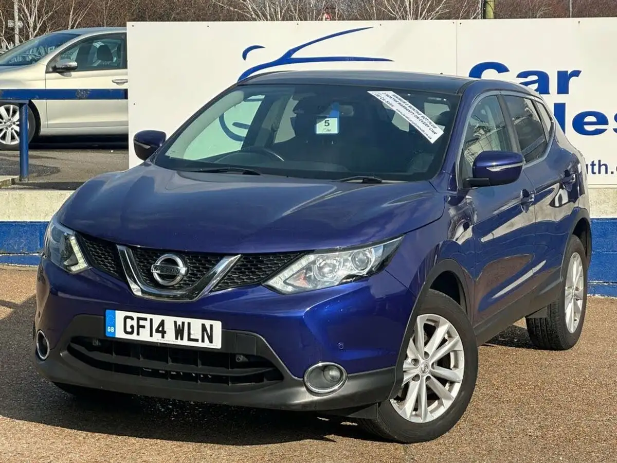 2014-nissan-qashqai-15dci-acenta-premium-big-2