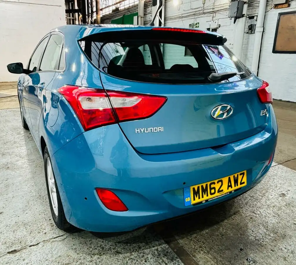 2013-hyundai-i30-16-active-hatchback-auto-big-5