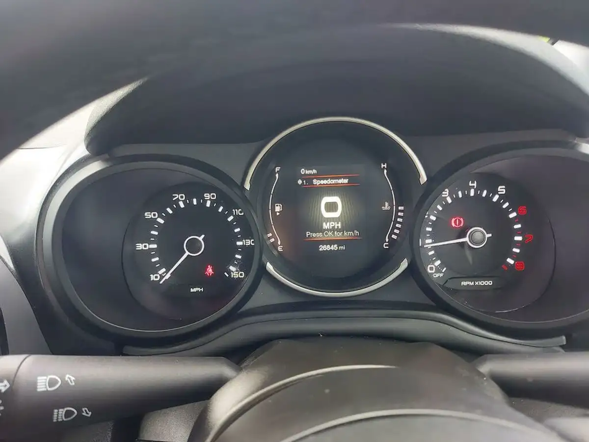 2021-fiat-500l-14-sport-ss-big-18