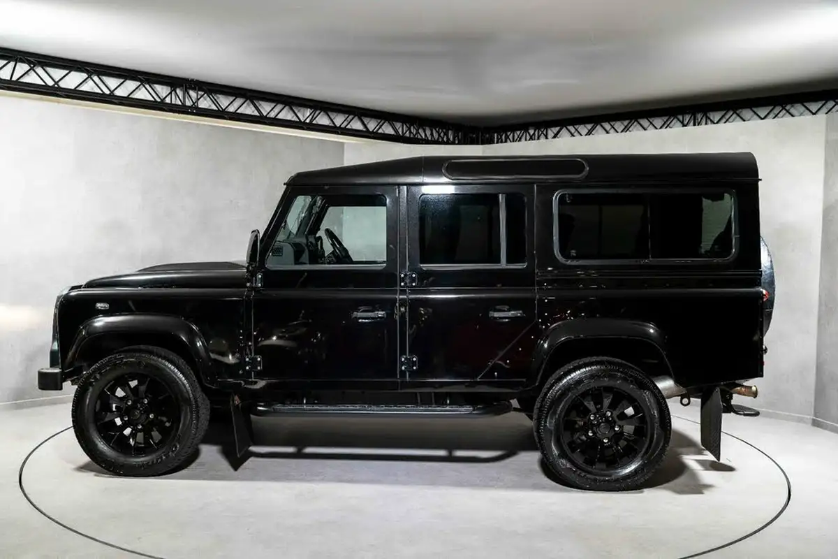 2016-land-rover-110-defender-22td-xs-22i-station-wagon-5-drs-big-7