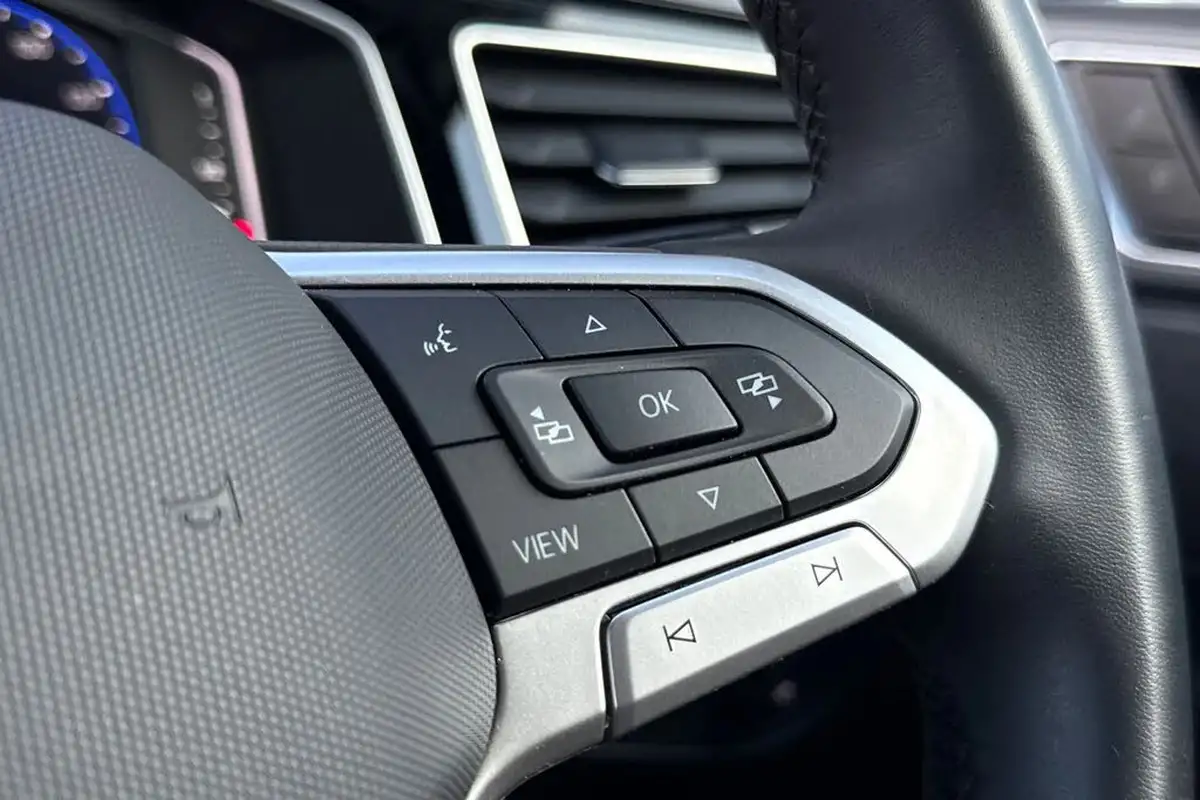 2023-volkswagen-polo-10-tsi-r-line-95ps-big-31