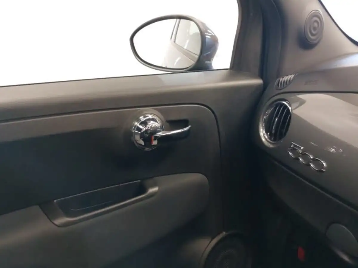 2020-fiat-500-10-lounge-big-14