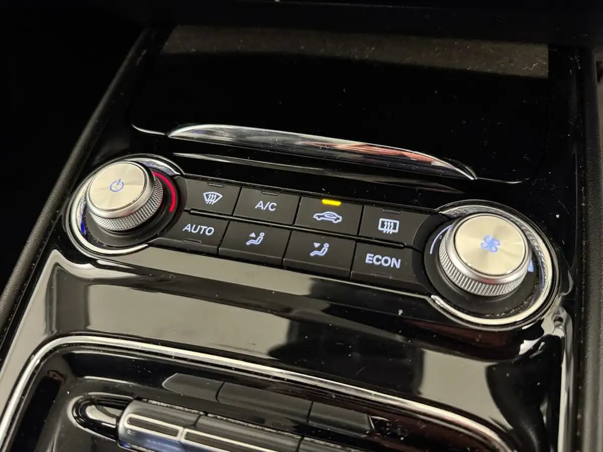 2021-mg-mg5-e-exclusive-ev-long-range-big-32