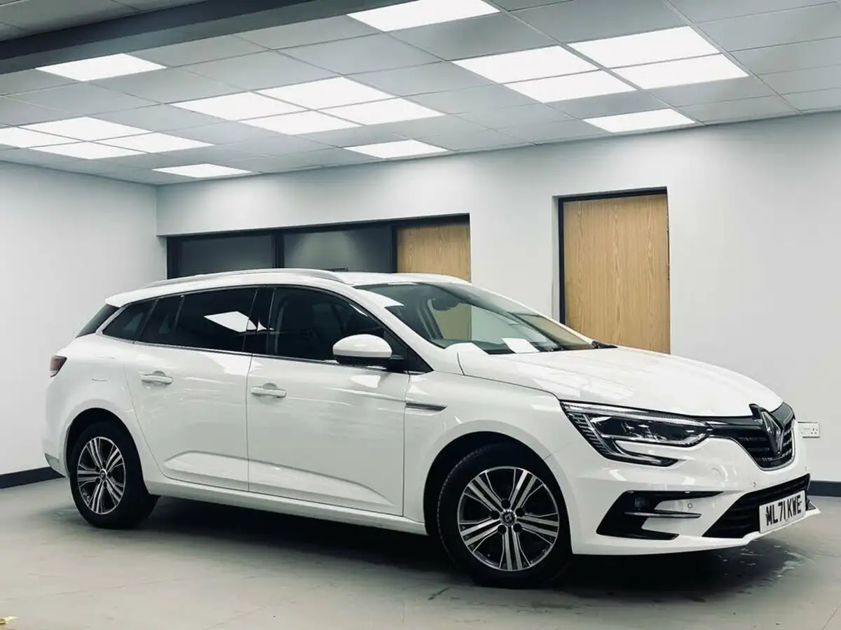 2021-renault-megane-15dci-iconic-sport-tourer-big-1