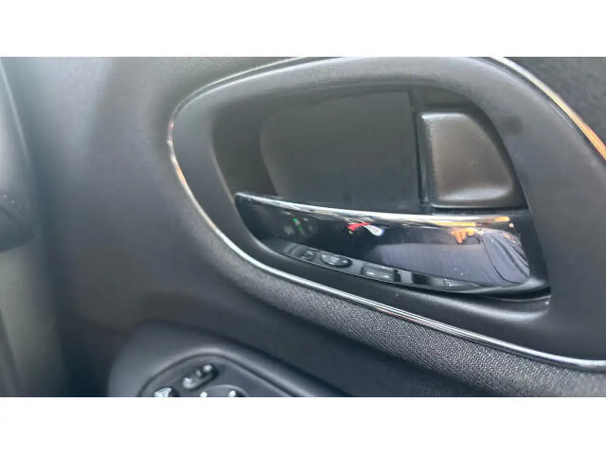 2020-honda-hr-v-16-i-dtec-se-big-26