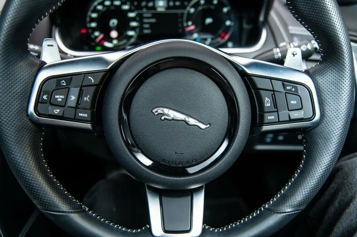 2022-jaguar-f-type-20-p300-r-dynamic-black-coupe-big-7