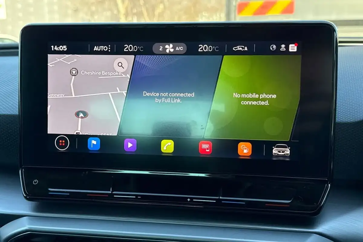 2021-seat-leon-15-tsi-evo-fr-150ps-hatchback-big-16