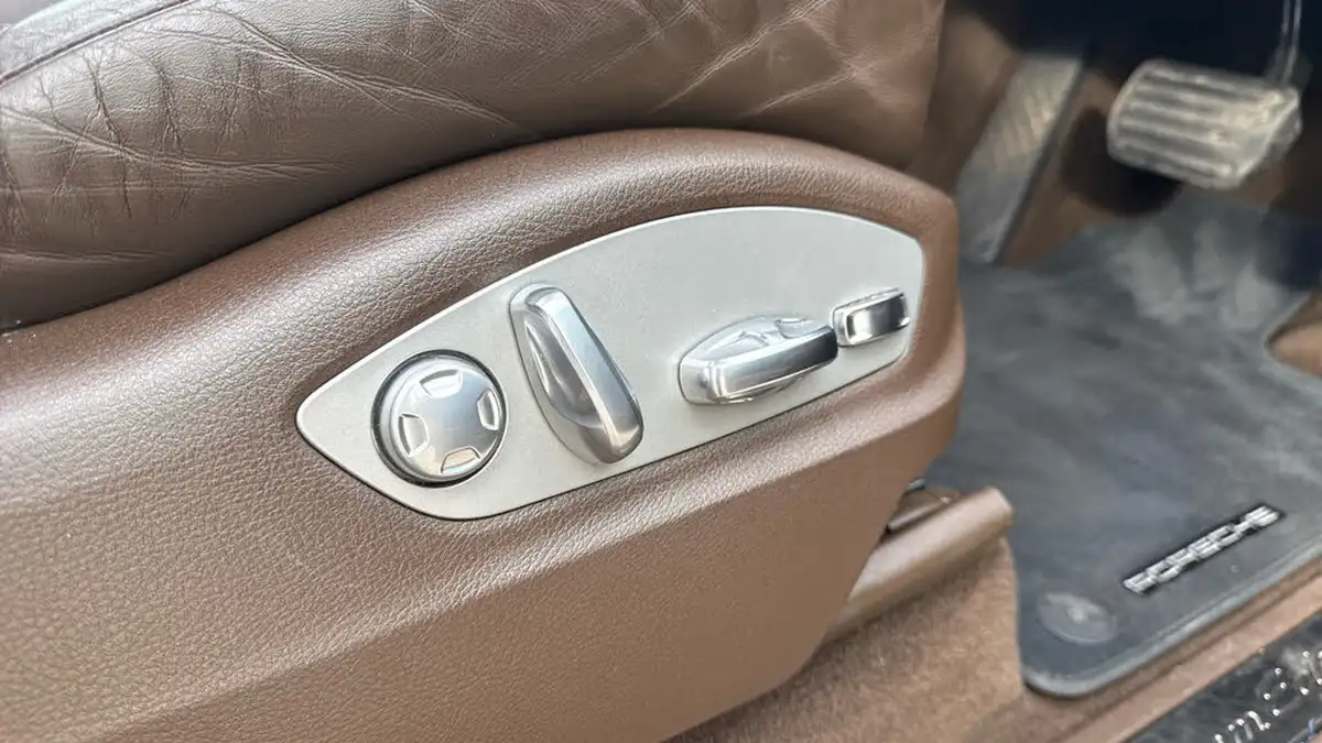 2018-porsche-cayenne-30td-diesel-platinum-edition-big-26
