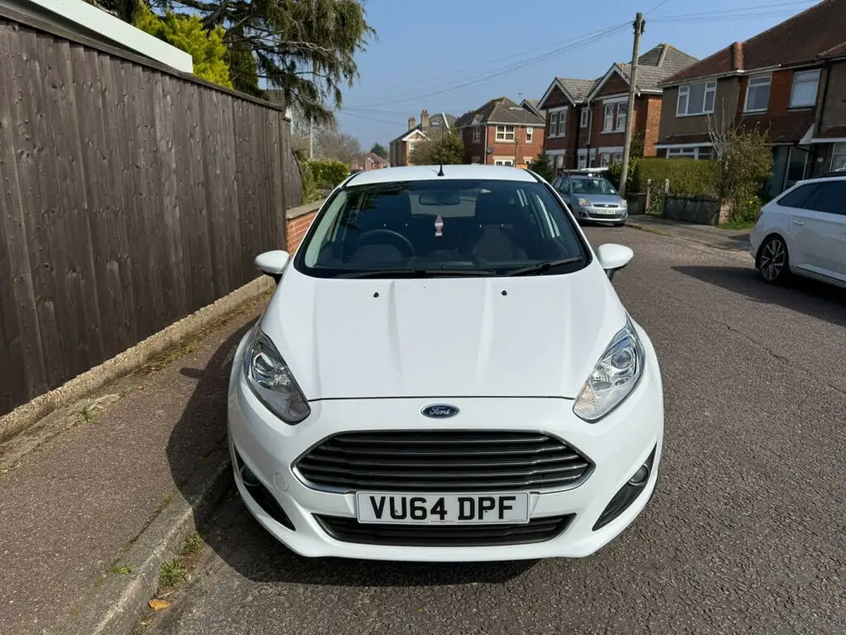 2014-ford-fiesta-10-zetec-100ps-ecoboost-ss-5d-big-6