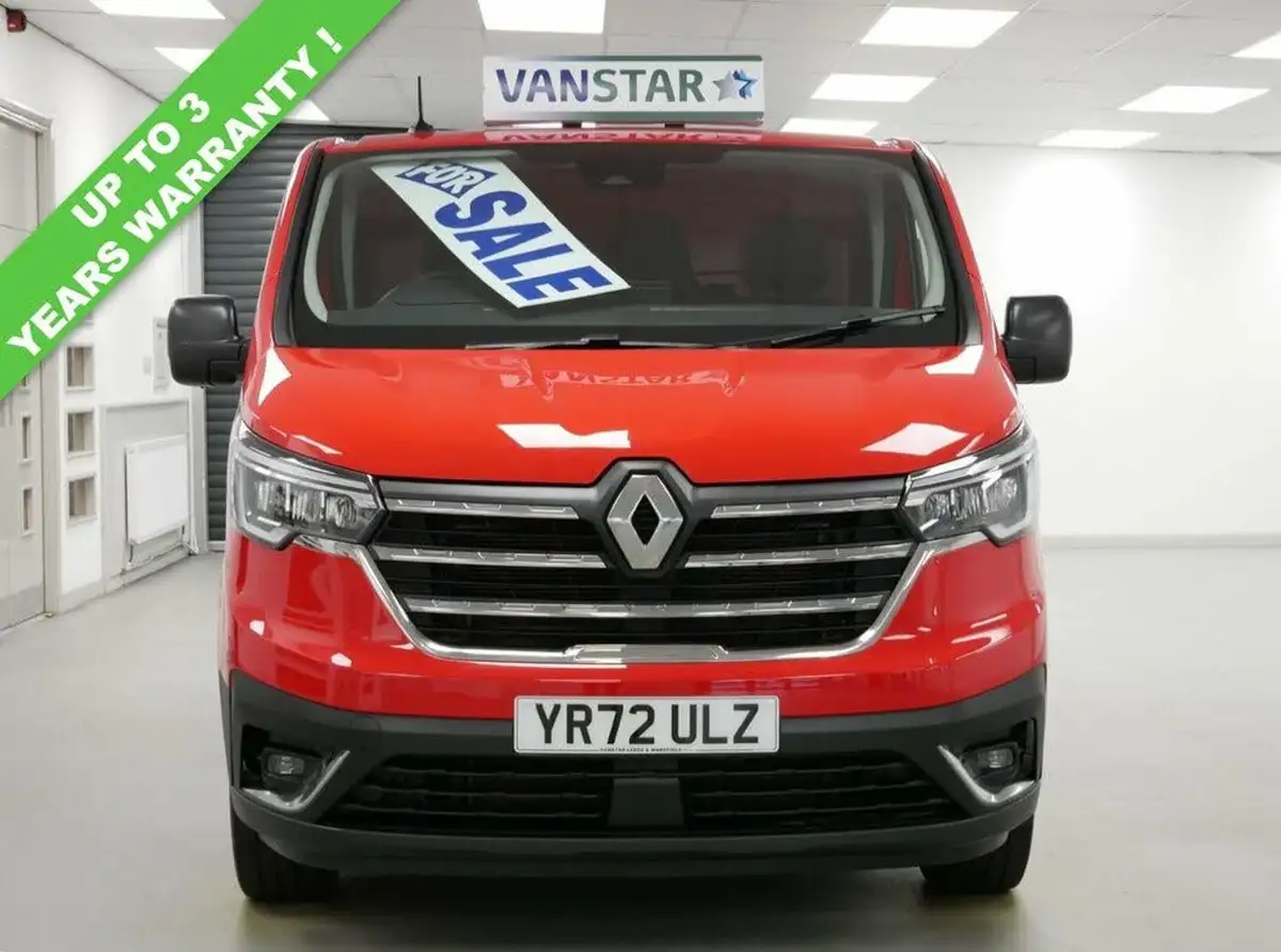 2022-renault-trafic-20dci-ll30-150-sport-panel-big-13