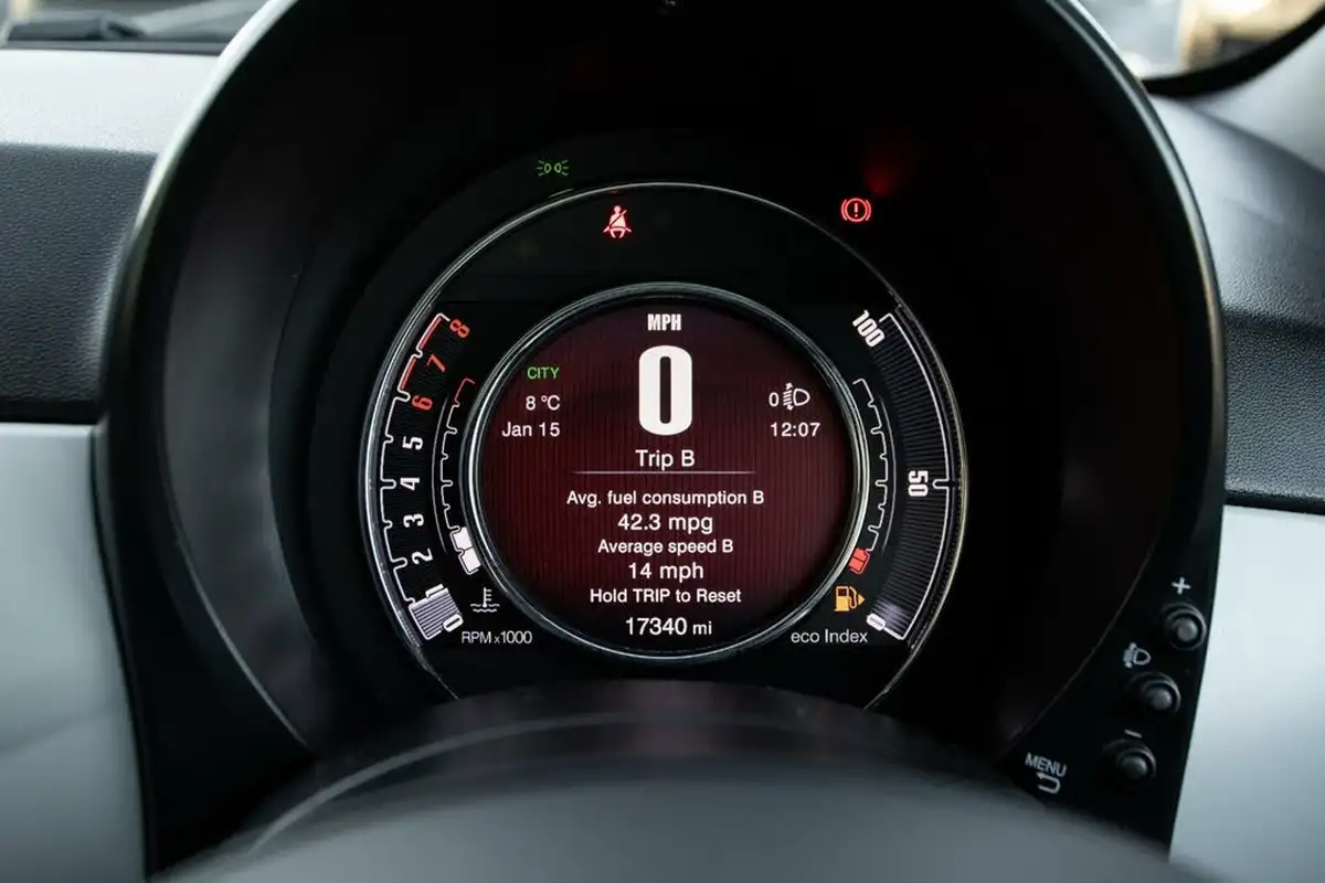 2020-fiat-500-10-star-big-11