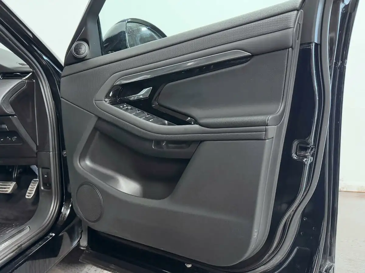 2019-land-rover-range-rover-evoque-20-p250-r-dynamic-s-big-22