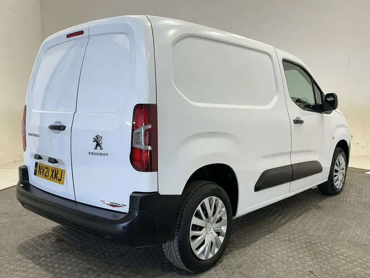 2021-peugeot-partner-15-bluehdi-1000-professional-100ps-eu6dt-panel-big-19