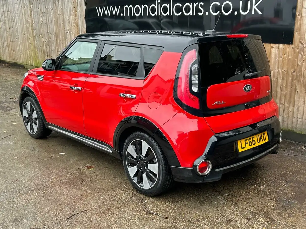 2016-kia-soul-16crdi-mixx-dct-big-12