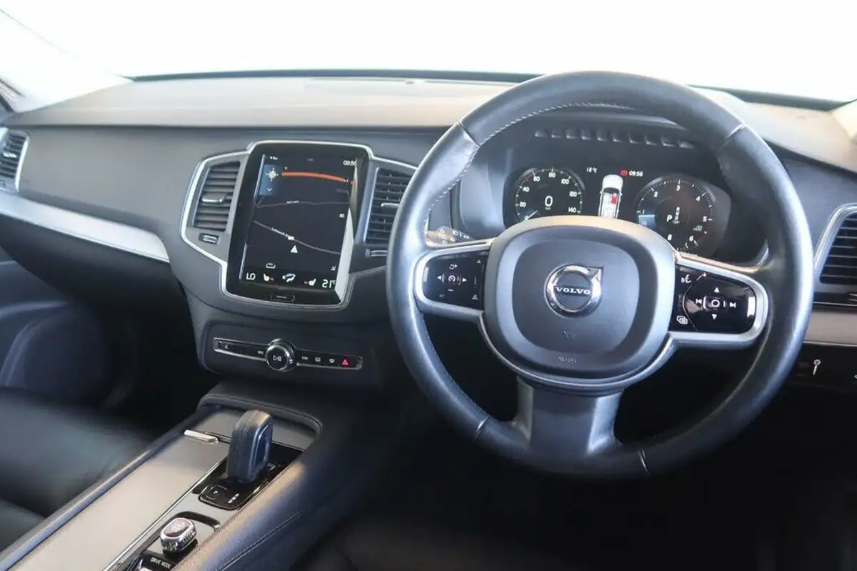 2021-volvo-xc90-20td-b5-momentum-big-4