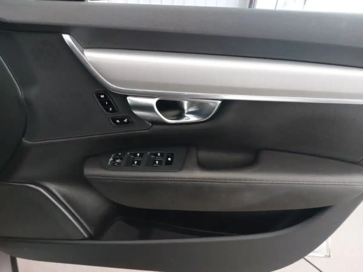 2020-volvo-s90-20td-d4-momentum-plus-big-18