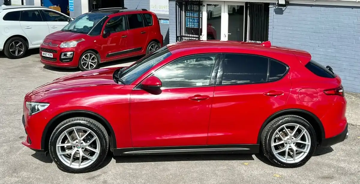 2018-alfa-romeo-stelvio-22td-milano-ss-big-8