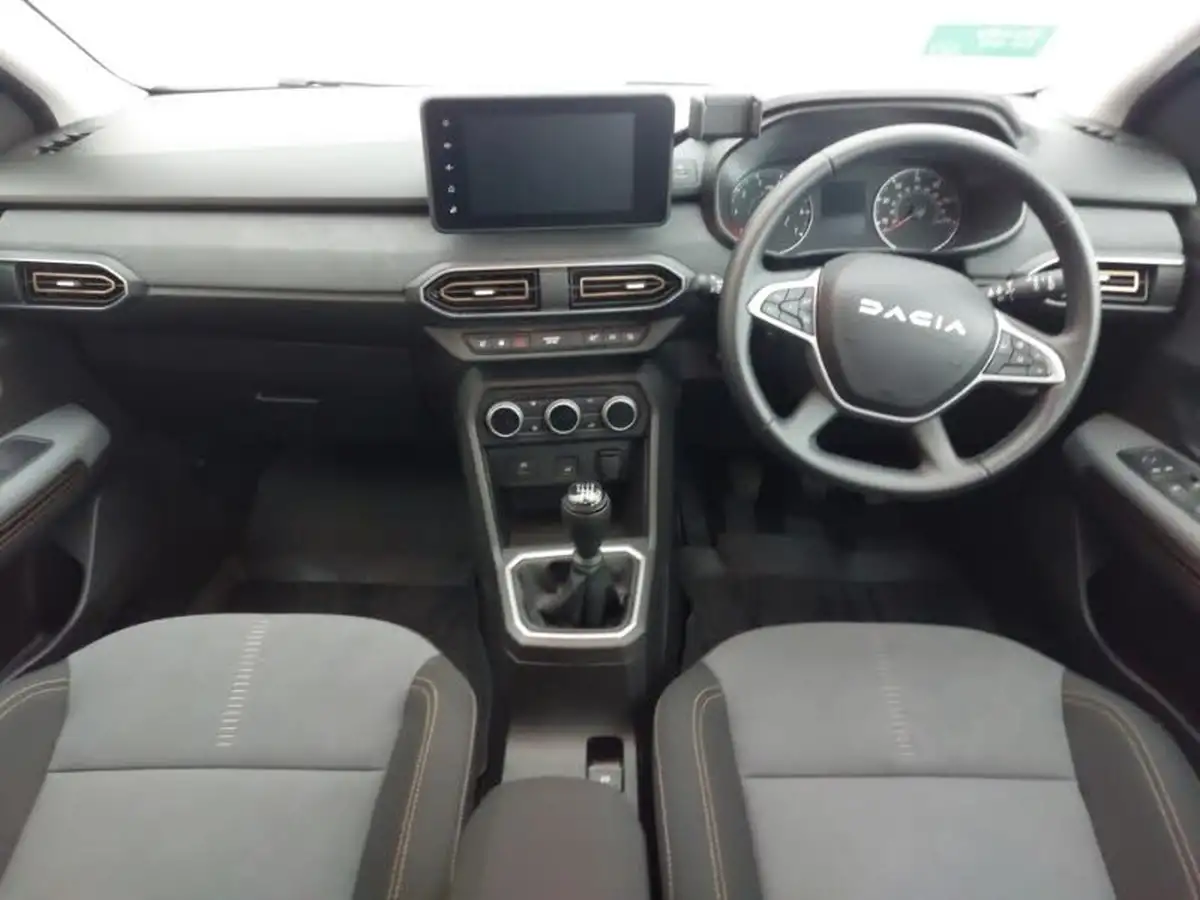 2023-dacia-sandero-stepway-10-tce-essential-90bhp-big-2