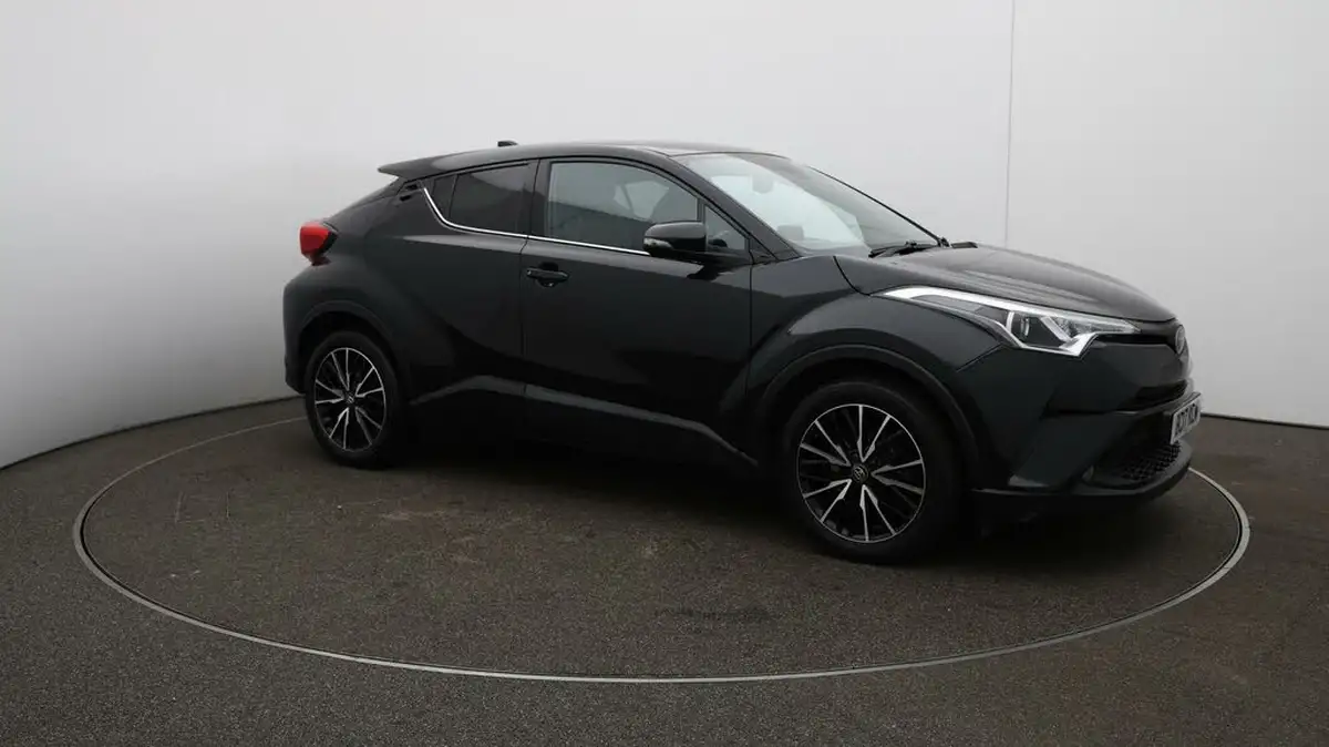 2017-toyota-c-hr-12-excel-awd-cvt-big-36