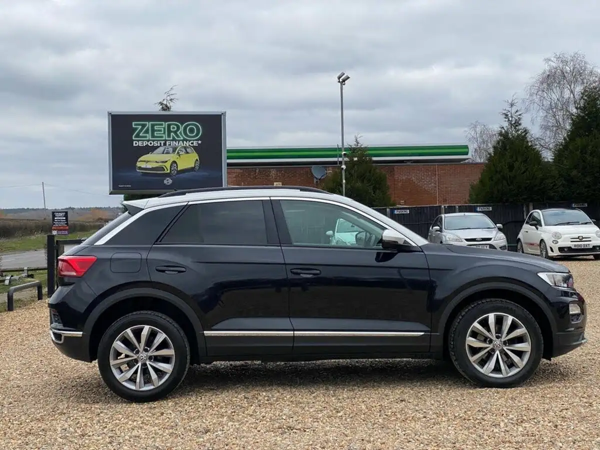 2018-volkswagen-t-roc-10-tsi-design-big-4