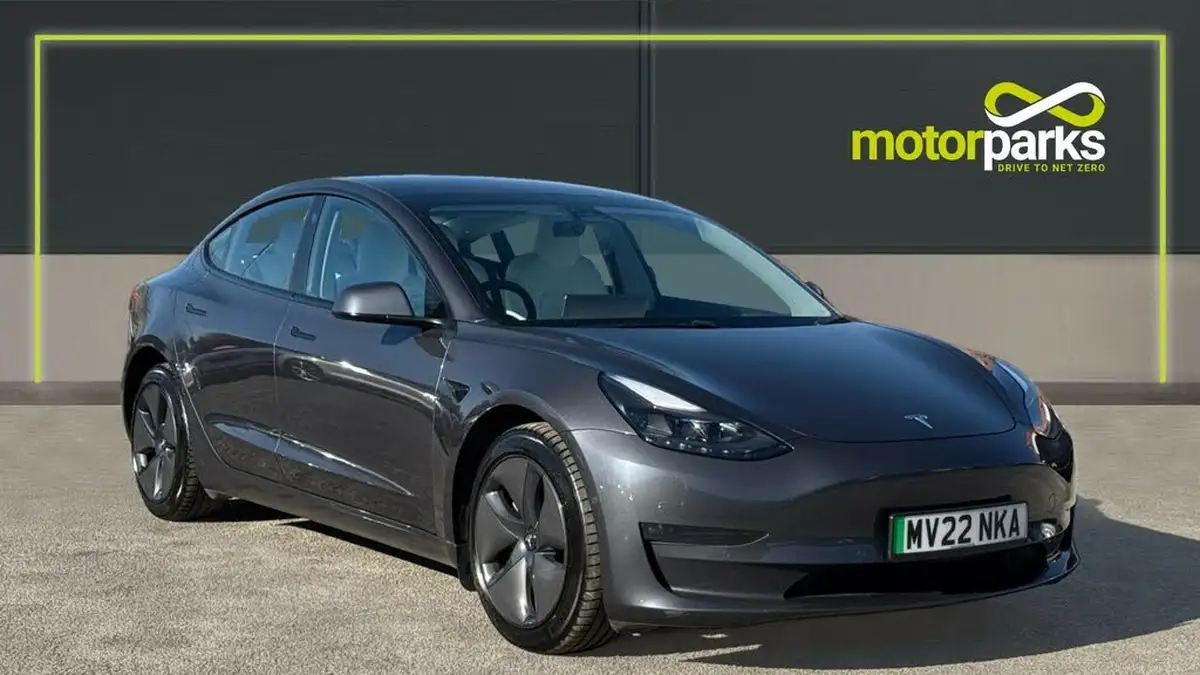 2022-tesla-model-3-e-long-range-big-0