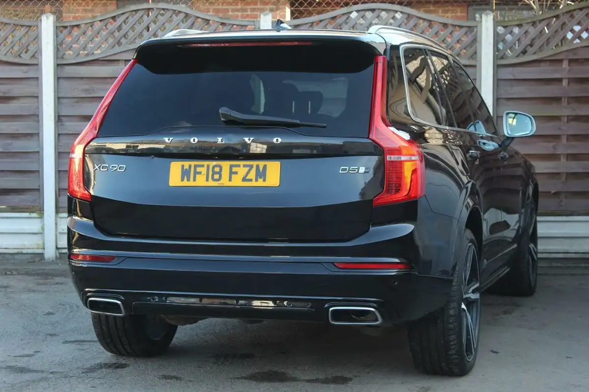 2018-volvo-xc90-20td-d5-r-design-pro-awd-big-8