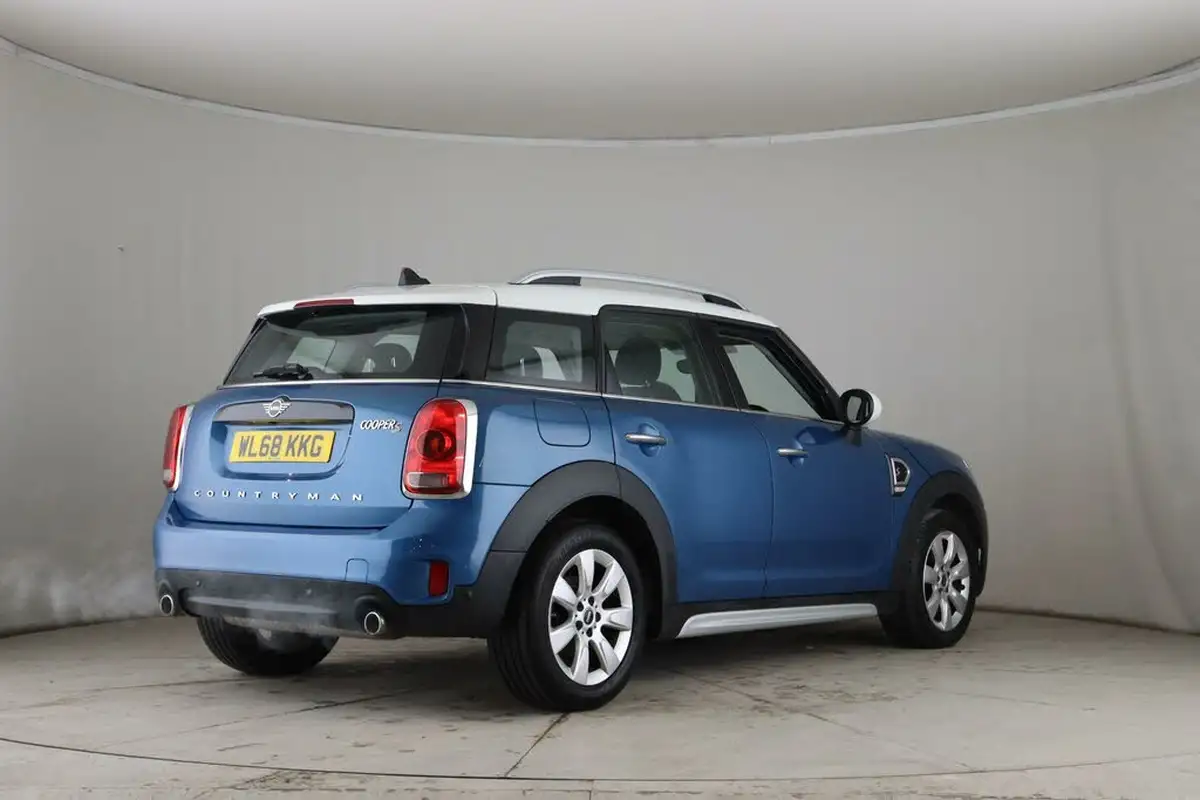 2019-mini-countryman-20-cooper-s-classic-auto-big-6