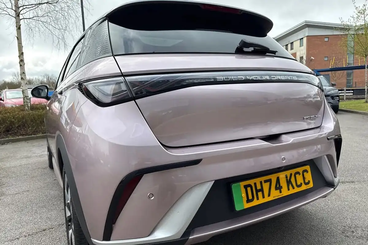 2025-byd-dolphin-e-design-big-14