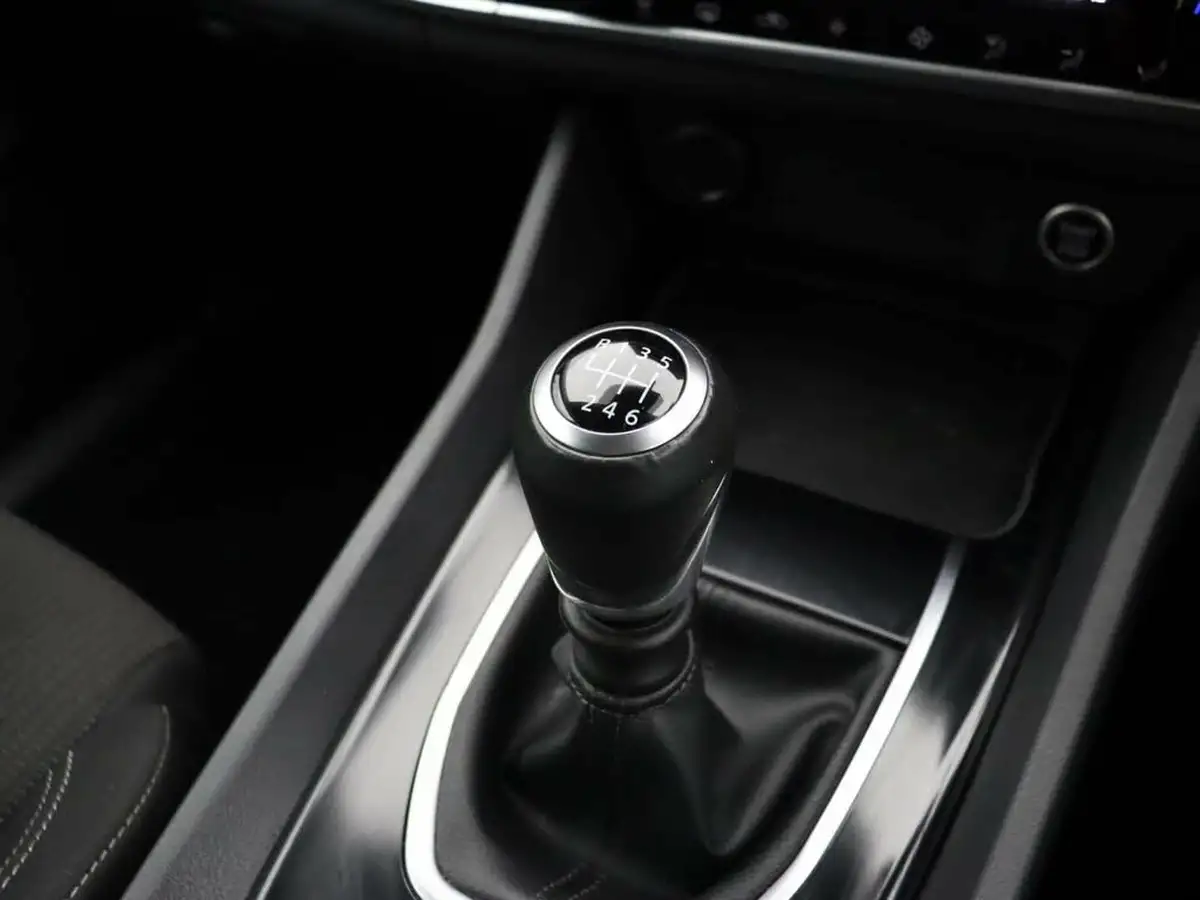 2021-nissan-qashqai-13-dig-t-acenta-premium-140ps-big-43