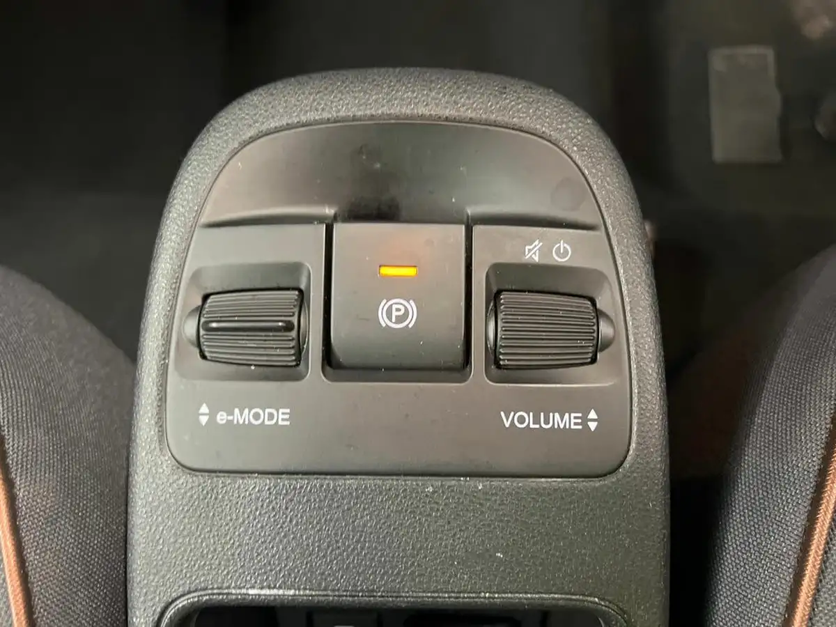 2022-fiat-500-e-icon-117bhp-big-18