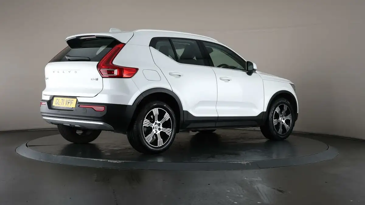 2022-volvo-xc40-20-b4-inscription-awd-big-7