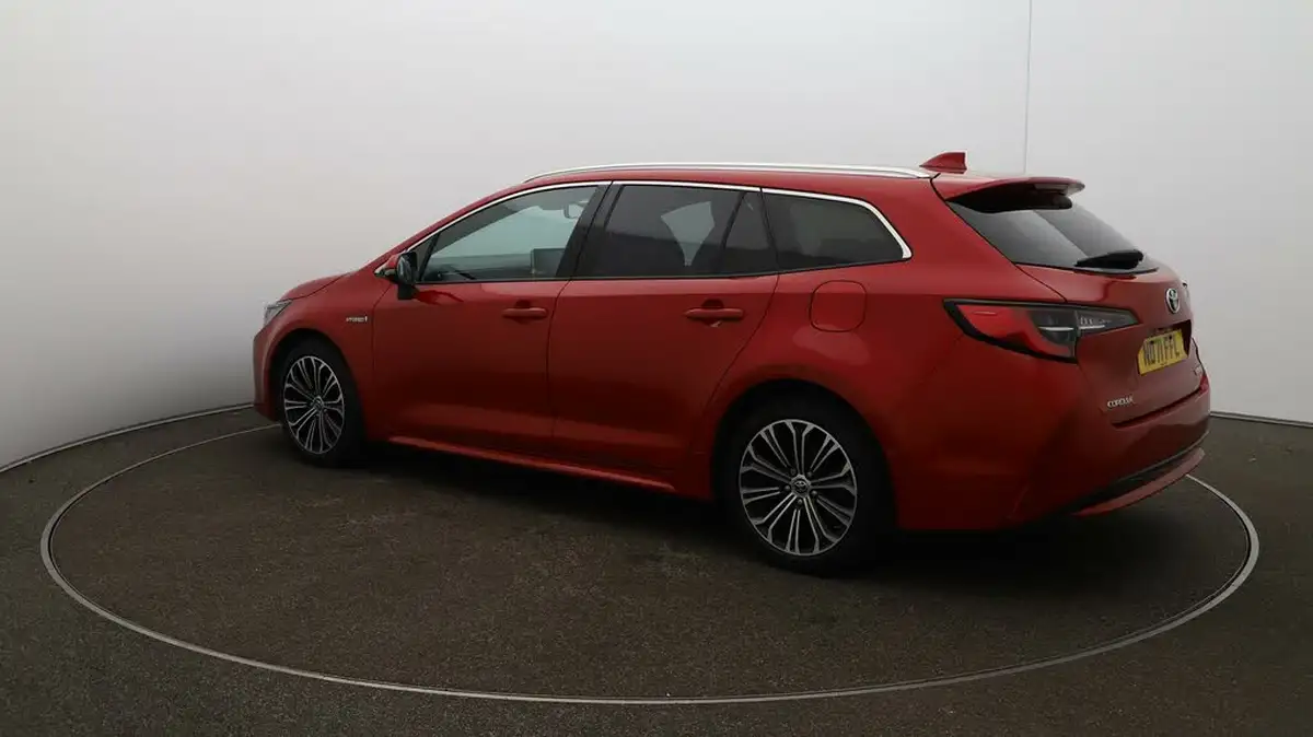 2021-toyota-corolla-18-vvt-i-excel-trk-touring-sports-big-34