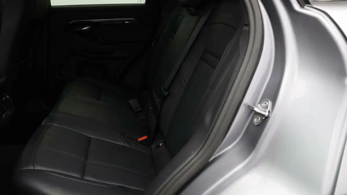 2021-land-rover-range-rover-evoque-20-d200-r-dynamic-se-big-15