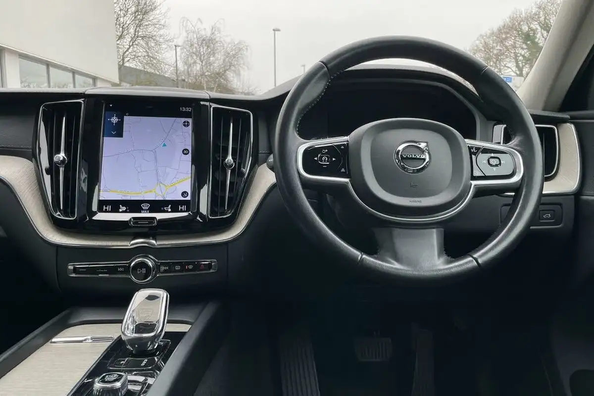 2021-volvo-xc60-20td-b4-inscription-awd-big-33