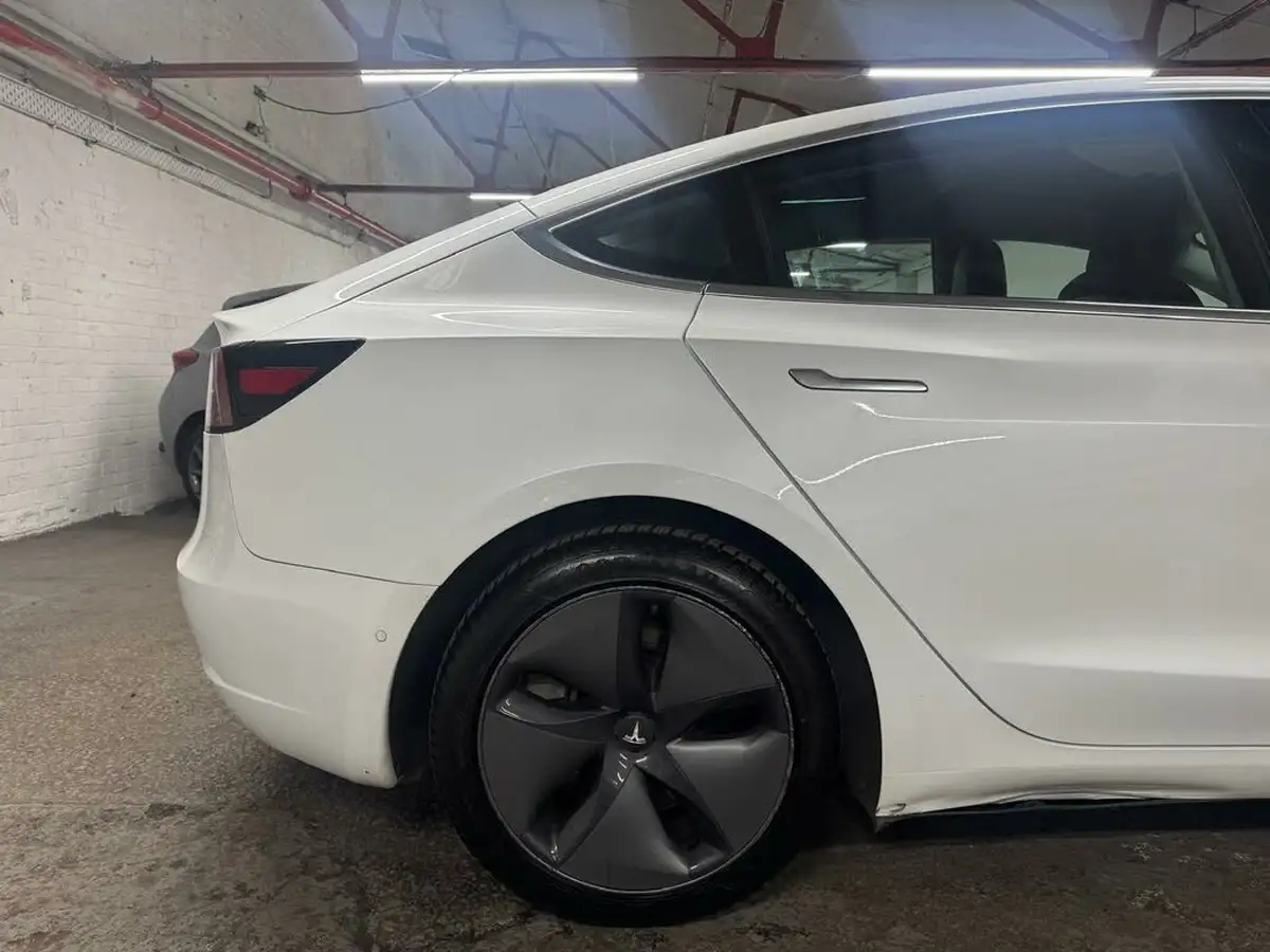 2019-tesla-model-3-e-standard-plus-big-26