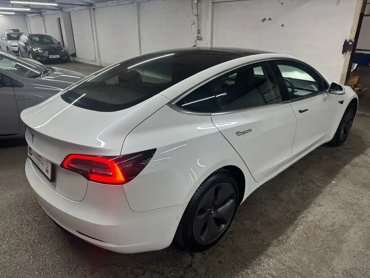 2019-tesla-model-3-e-standard-plus-big-74