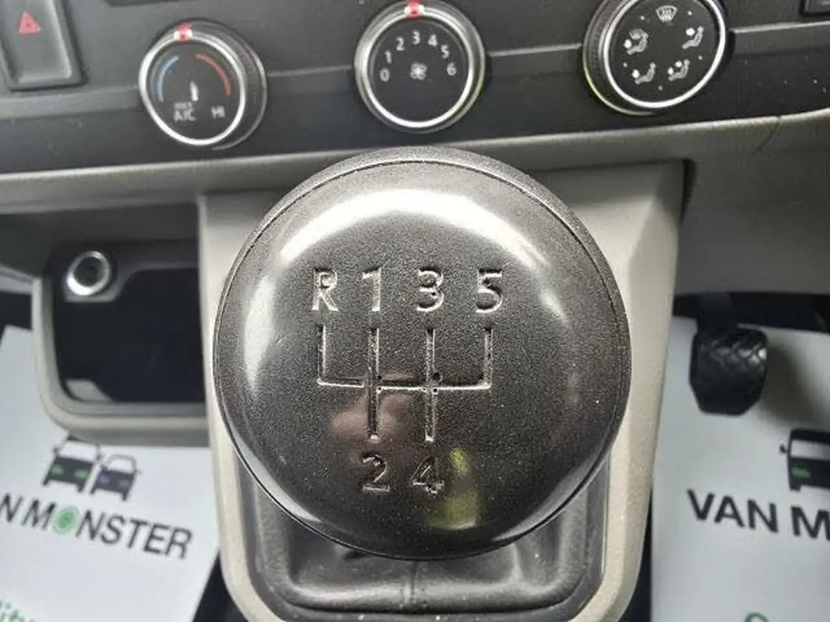 2021-volkswagen-transporter-20tdi-t30-highline-bmt-lwb-110pseu6dt-e-big-21
