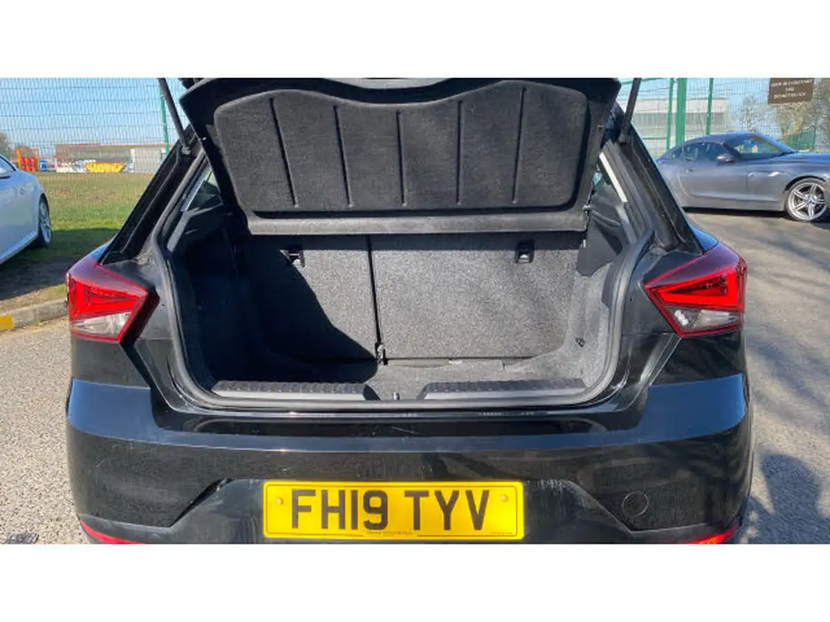 2019-seat-ibiza-10-mpi-se-technology-big-3