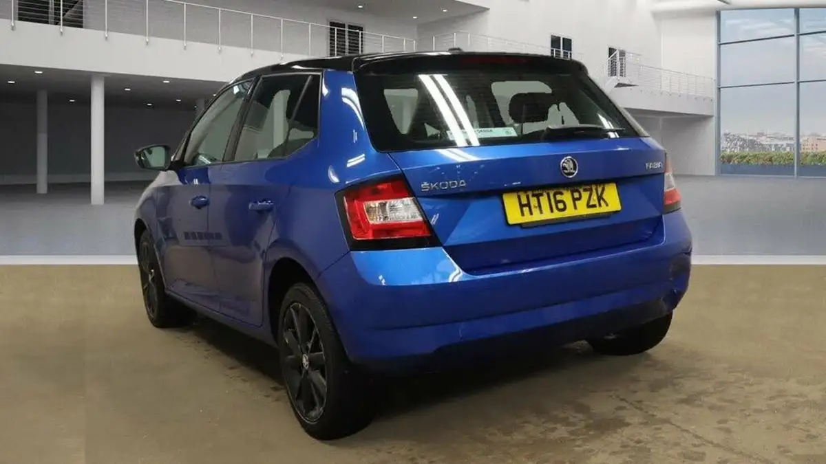 2016-skoda-fabia-12-tsi-colour-edition-big-1