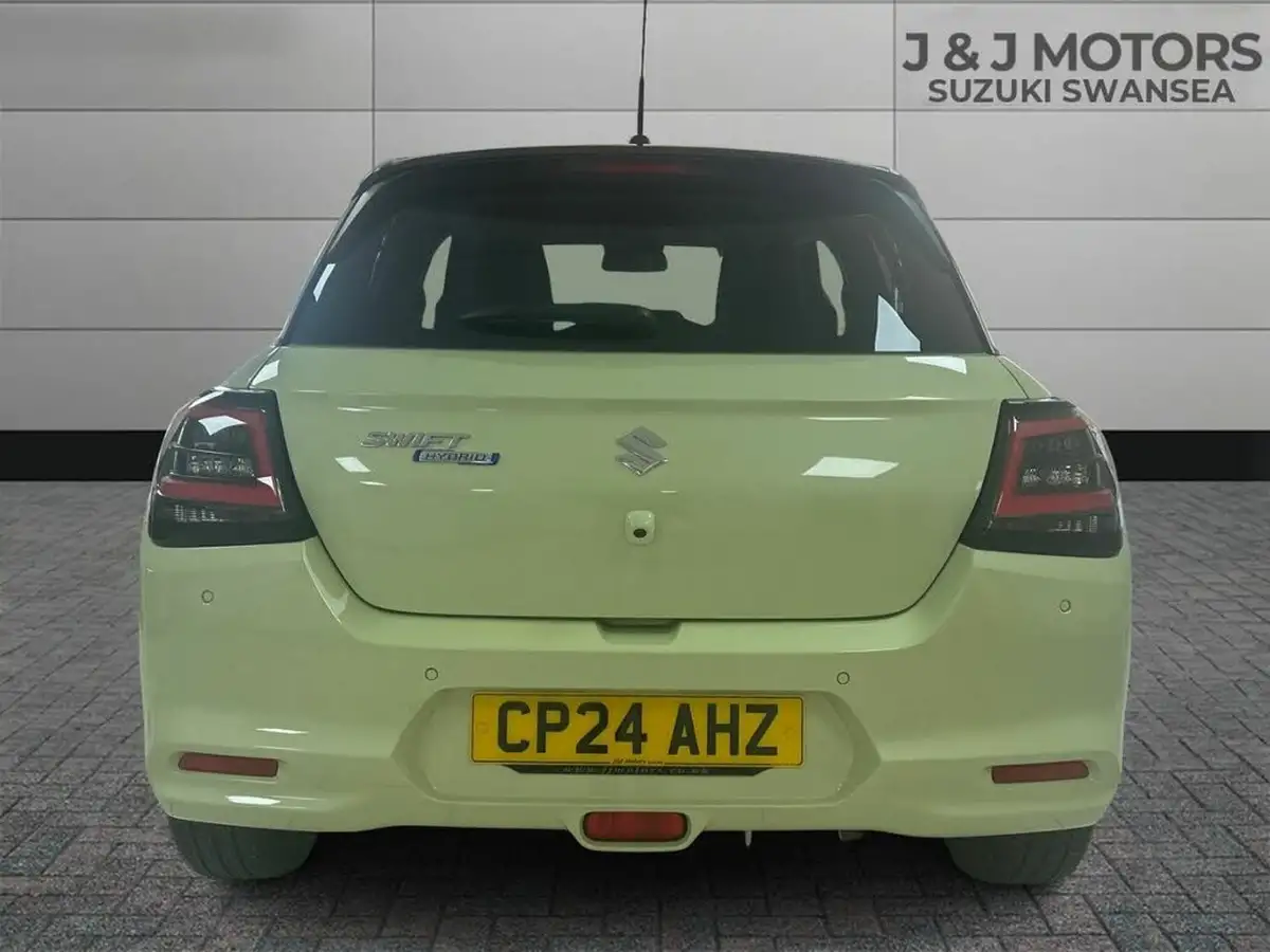 2024-suzuki-swift-12-ultra-cvt-big-5