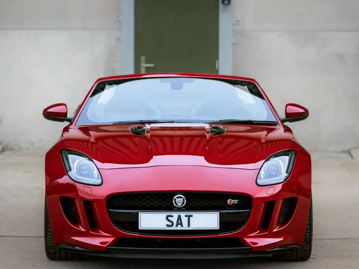 2013-jaguar-f-type-50-s-big-6