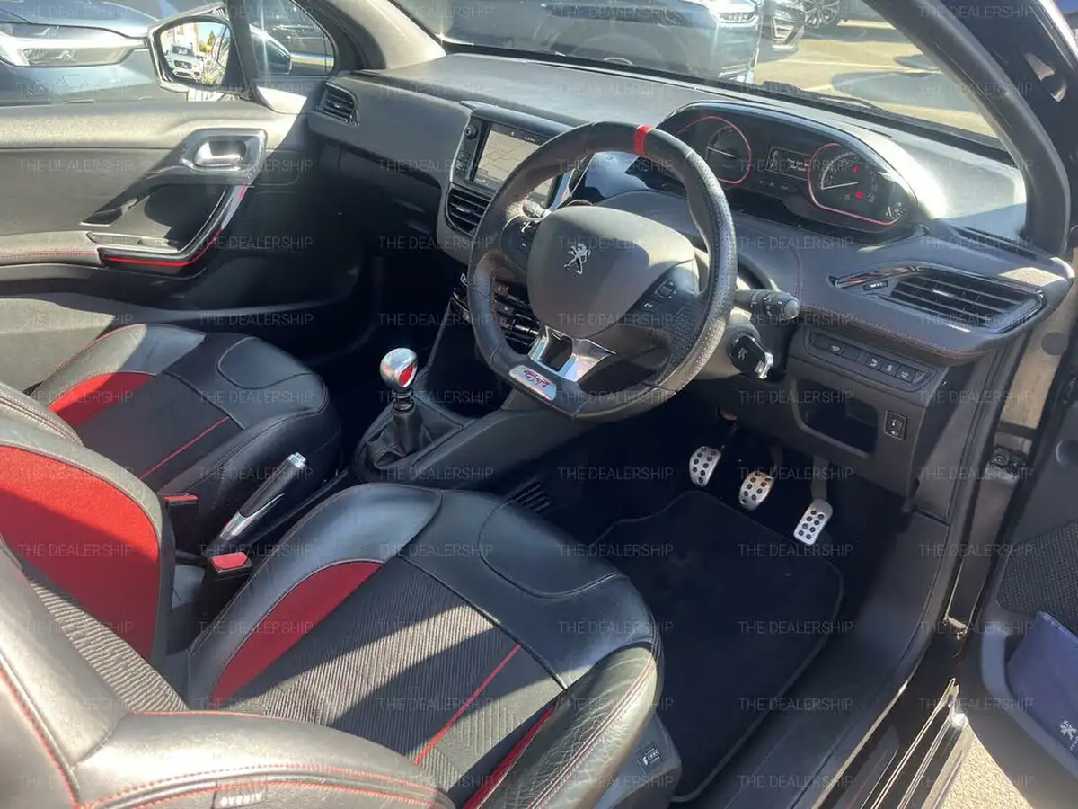2018-peugeot-208-16-thp-gti-prestige-big-28