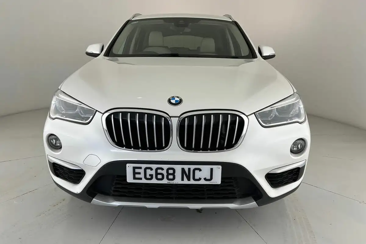 2019-bmw-x1-20-sdrive-20i-xline-sdrive20i-big-24