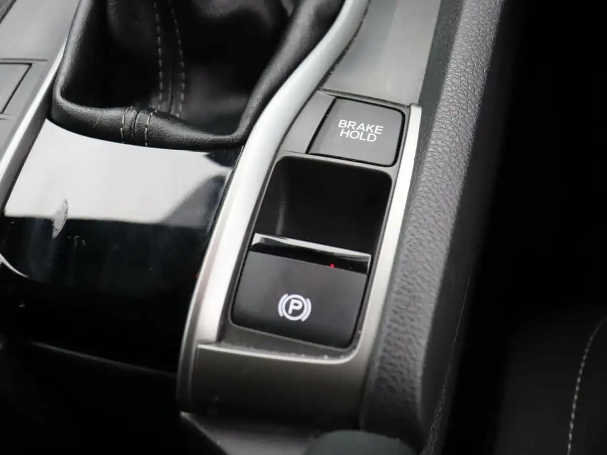 2020-honda-civic-15-vtec-turbo-sport-ss-big-28