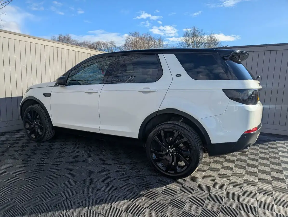 2017-land-rover-discovery-sport-20sd4-hse-black-big-43
