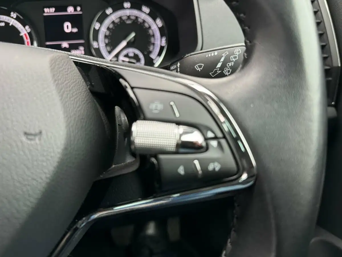 2021-skoda-karoq-15-tsi-se-dsg-big-24